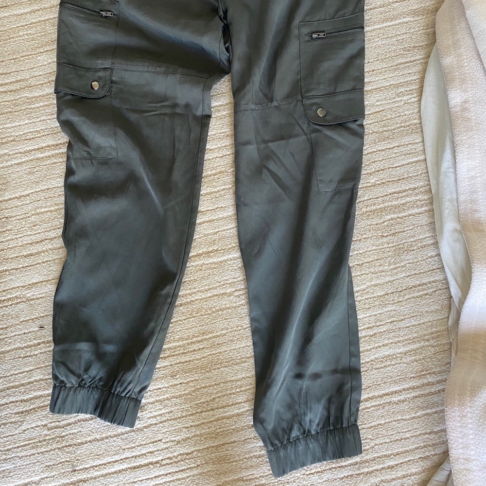 pants - Picture 2 of 2